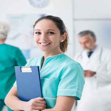 Diagnóstico e prescrição por enfermeiros no SUS exigem mais capacitação